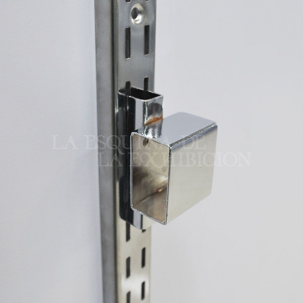 Uña barra rectangular tipo milenio caja 40/20 cromado REF: 12695 1 Uña barra rectangular tipo milenio caja 40/20 cromado